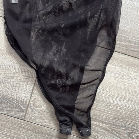 MM35 SHEIN Black Lace Bodysuit - Picture 6 of 8